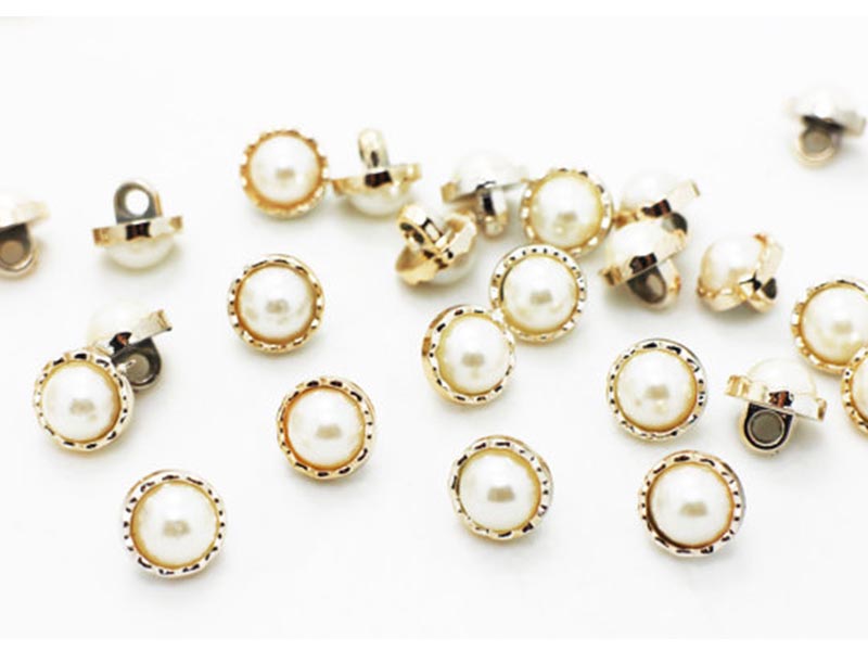 Mali, savršeni saveznici: dugmad za izradu originalnih predmeta