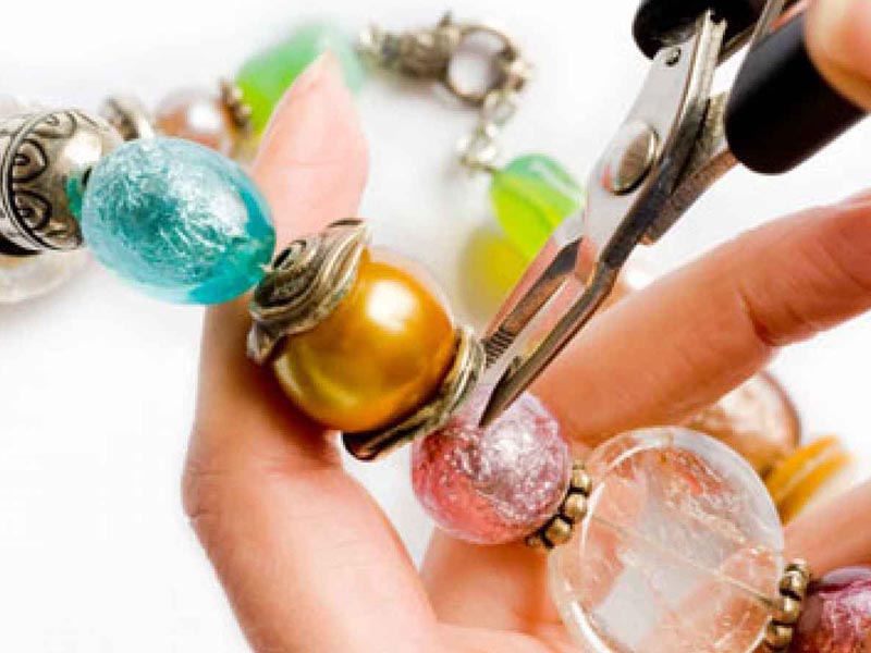 Obradujte dragu osobu, napravite joj autentičan komad nakita