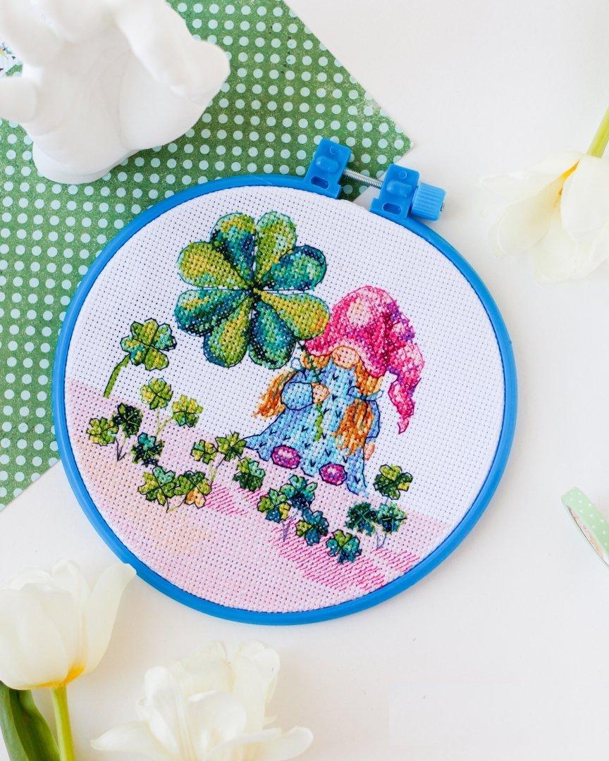 Goblen set sa obručem - Dobra sreća u rukama