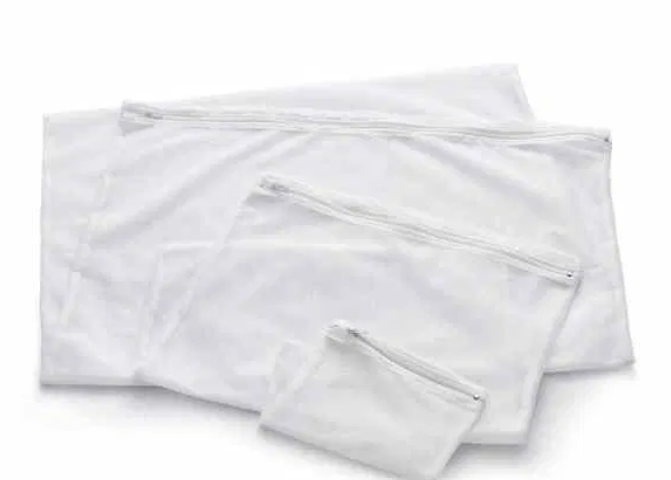 ZASTITNA VREĆICA ZA VEŠ MAŠINU  17x25 cm